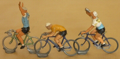Cycliste miniature Roger n&deg;45