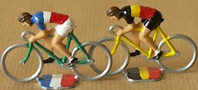 Cycliste miniature Roger n&deg;43